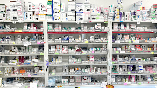多くの医薬品在庫がございます。