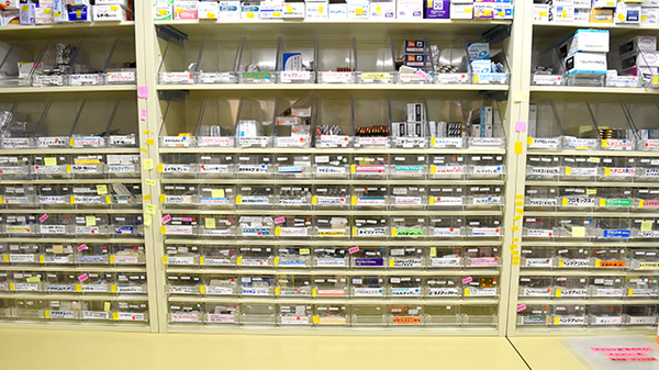 1200種類以上の医薬品取り扱いがございます。