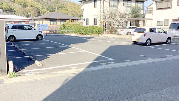 駐車場のご用意がございます