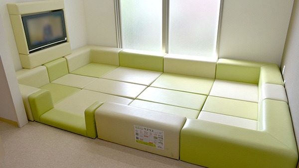 キッズスペースを設置しております。