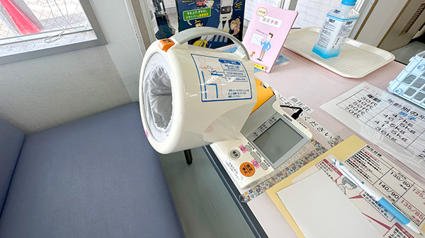 血圧測定器をご利用いただけます。