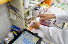 監査システムを用いて正確な調剤を行っております。