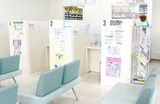 落ち着いて説明の聞けるお薬お渡しブースがございます
