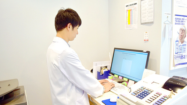 常に最新のお薬・医療情報を患者様に提供します。