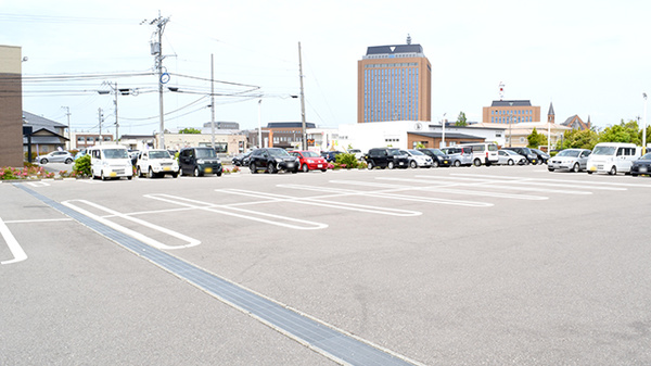 駐車場を完備しております