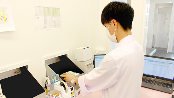 患者様の健康を守る調剤薬局として、最新の医療情報の取得に積極的に取り組んでいます