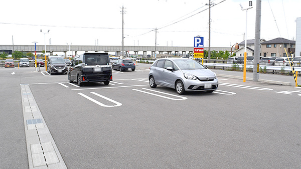 駐車場を完備しております