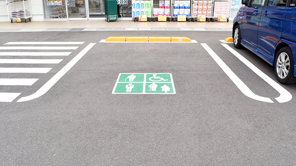 誰でも利用しやすい環境づくりに取り組んでいます