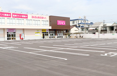 広い駐車場があります