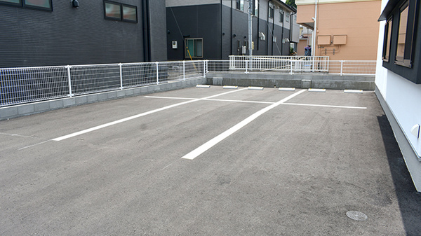 駐車場スペースがございます