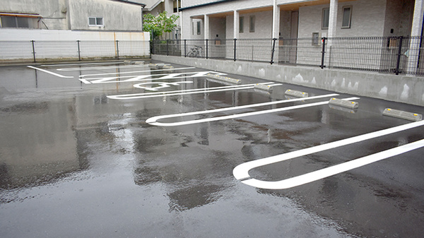 専用の駐車場スペースがございます