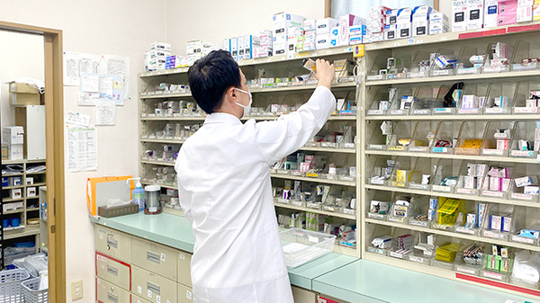 正確かつ安全に処方薬をお渡しいたします