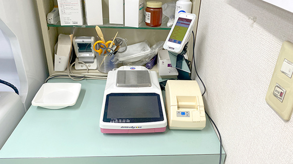 調剤監査システムを用いて調剤を行います