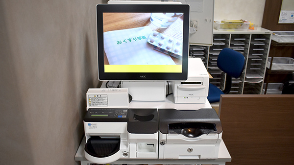 非接触セルフレジを導入しております