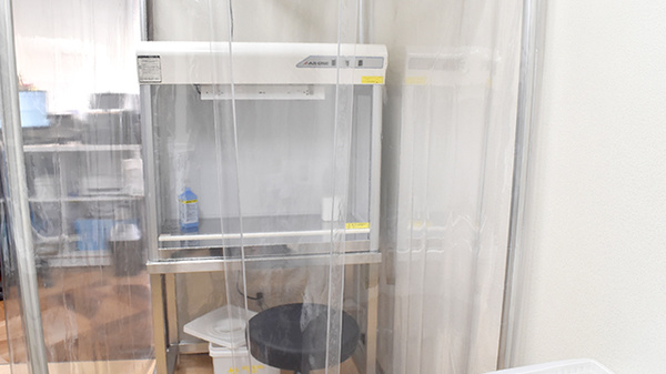 無菌調剤室を完備している薬局です。
