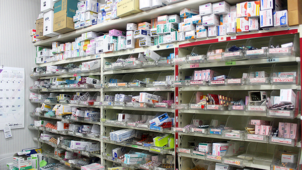豊富な種類の医薬品在庫がございます。