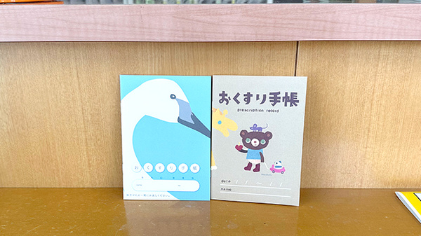 冊子のお薬手帳のご用意がございます。