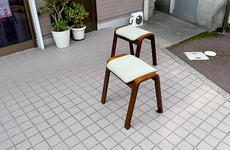 屋外にも待合スペースを設置しております