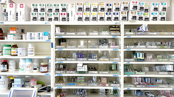 豊富な種類の医薬品在庫がございます。