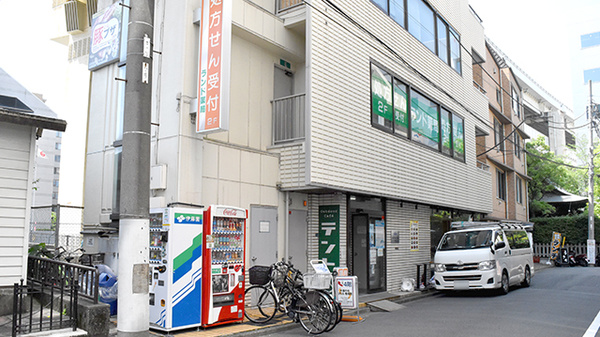 来局しやすい位置にございます。