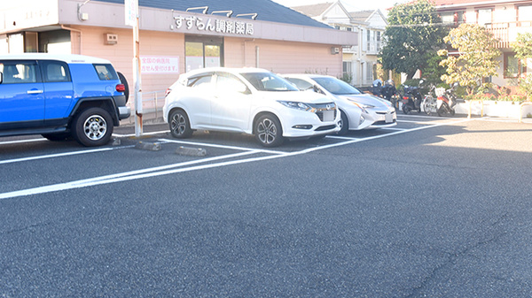 来局者専用の駐車場をご用意しております。