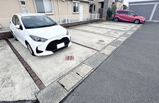 駐車スペースがございます