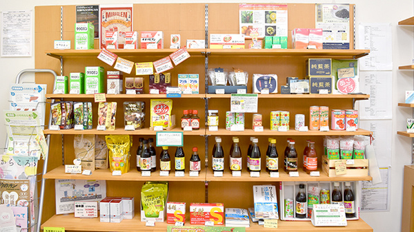 食品の販売も行っております。