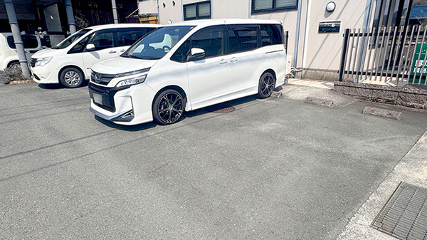 駐車場スペースがございます
