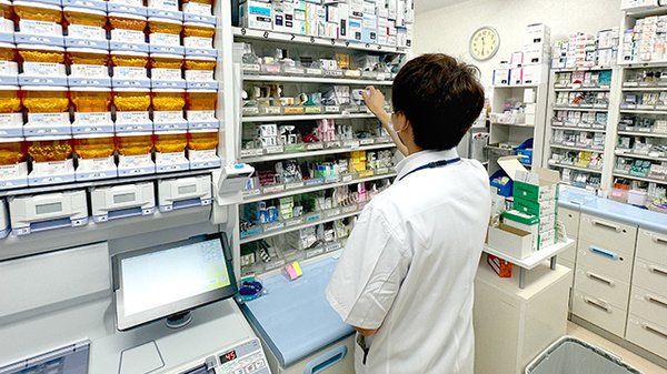 正確かつ安全に処方薬をお渡しいたします。