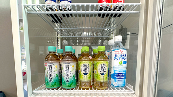 冷たい飲料品を販売しています。