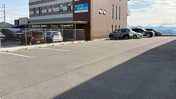 駐車場をご用意しております。