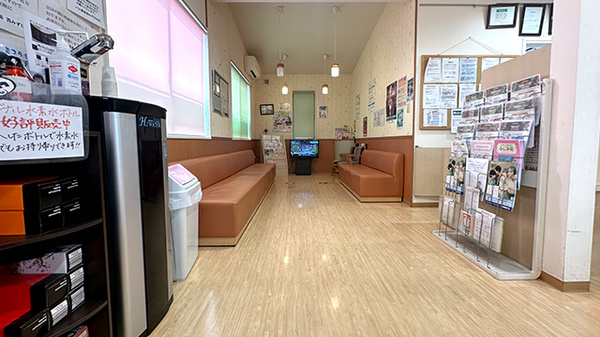 パル薬局西みずほ台店の待合スペース