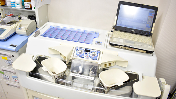 パル薬局　恵愛病院前店の調剤器具