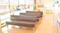 キタバ薬局　東岸和田店の待合スペース