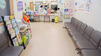 ぼうしや調剤薬局　城南店の待合スペース
