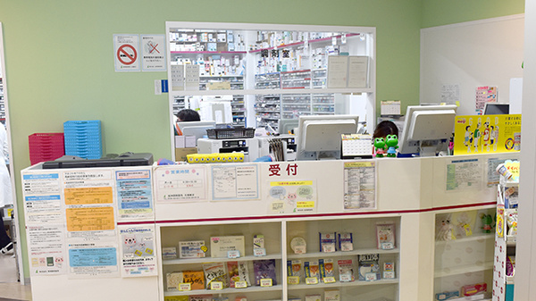 阪神調剤薬局　北播磨店の受付/カウンター