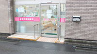 阪神調剤薬局　深谷店の入口