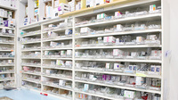 阪神調剤薬局　深谷店の薬棚