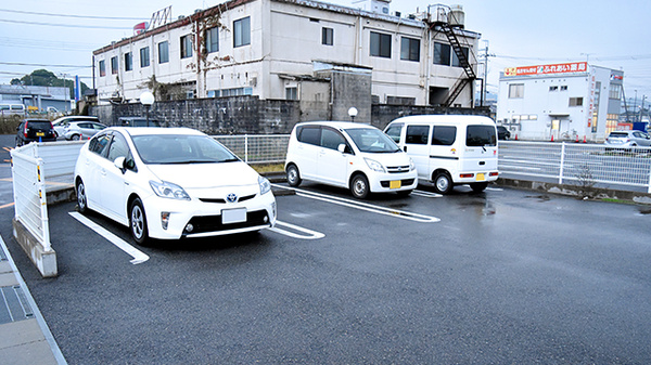 阪神調剤薬局　栗東店の駐車場