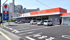 セキ薬局　東越谷店の外観