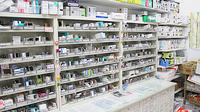 セキ薬局　つきのわ店の薬棚