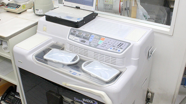 くすりのダイイチ薬局　ソレイユ保谷店の調剤器具