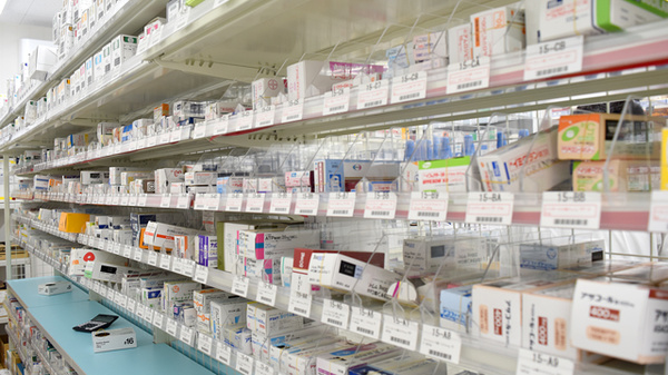 ユタカ薬局　桶狭間の薬棚