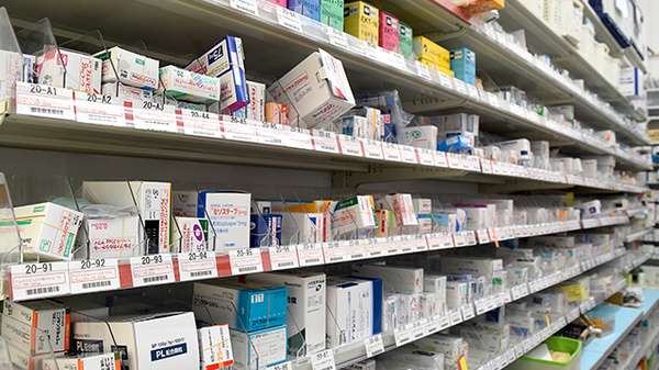 ユタカ薬局　近江八幡の薬棚