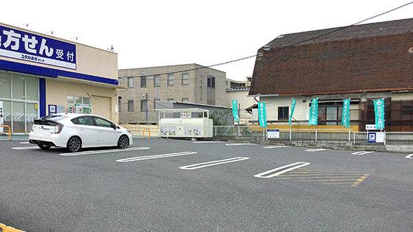 ユタカ薬局　西大津の駐車場