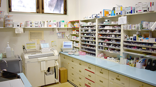 オレンジ薬局荏田店の調剤室