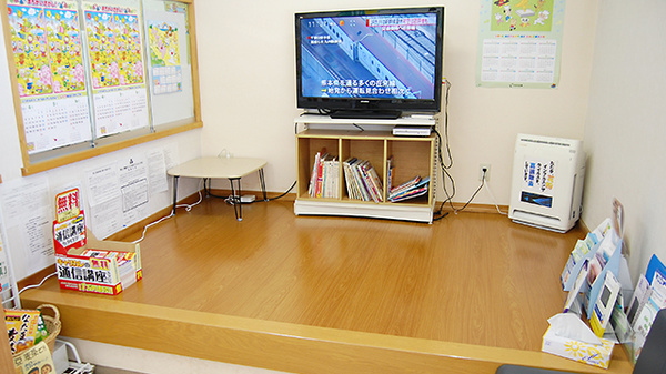 イヨウ薬局 忠海店の待合スペース
