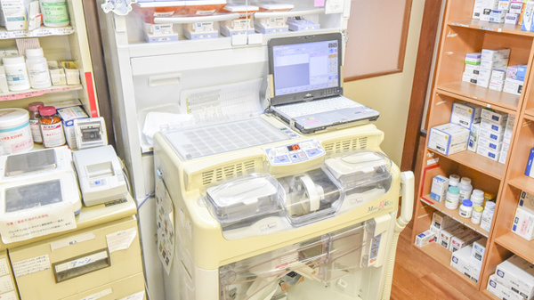 イヨウ薬局 福市店の調剤器具