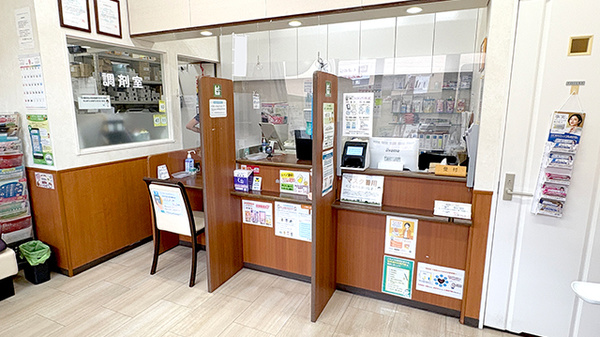 みやこ薬局　マツヤスーパー店の受付/カウンター