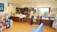 クルーズ薬局　岐南店の内観